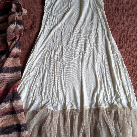 Mystree Sleeveless Mini Dress With Ruffled Slip - Picture 5 of 8